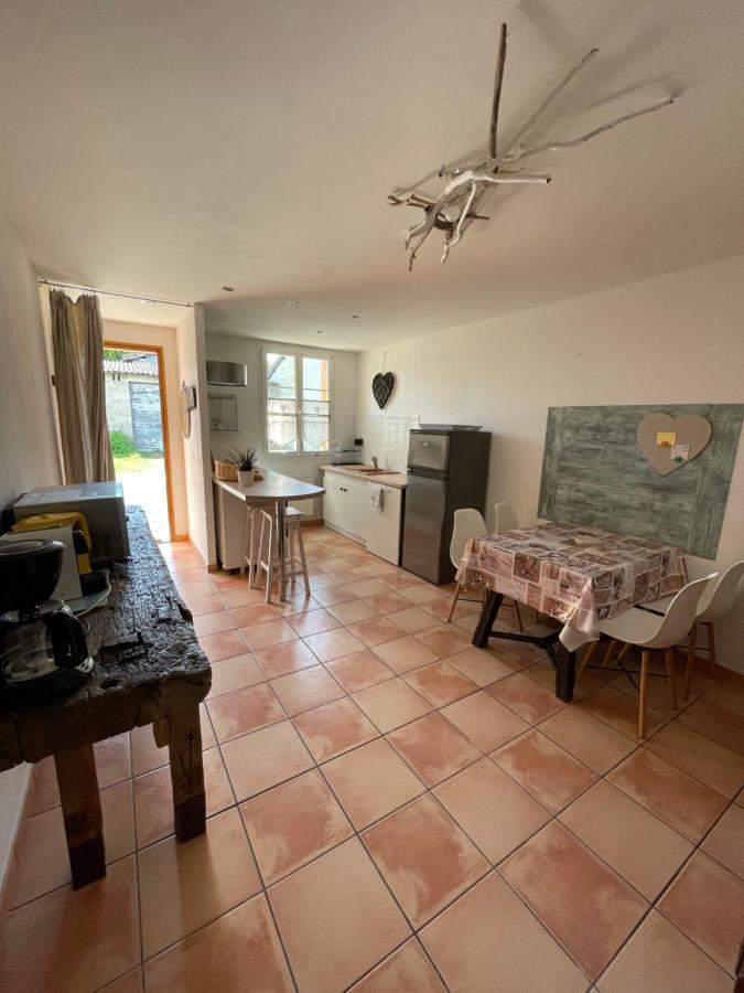 Le Bois Flotte Villa Arrigny ภายนอก รูปภาพ